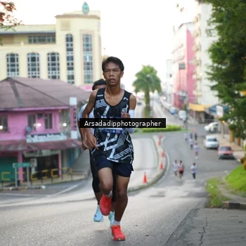 Runner Photo 7669209