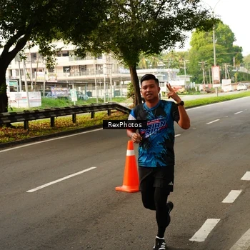 Runner Photo 7669212