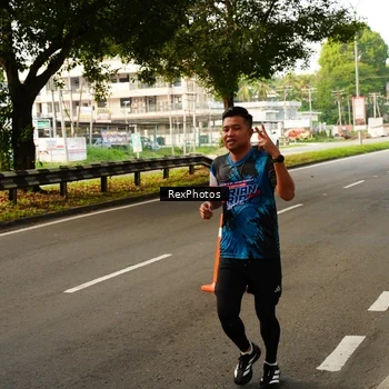 Runner Photo 7669213