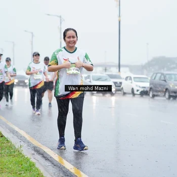 Runner Photo 7669215