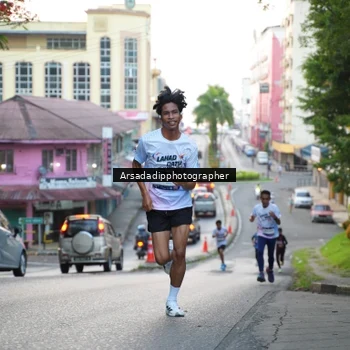 Runner Photo 7669218