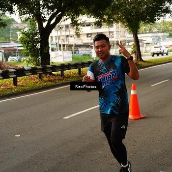 Runner Photo 7669223