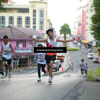 Runner Photo 7669235