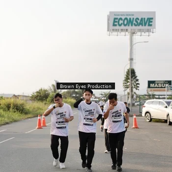 Runner Photo 7669278