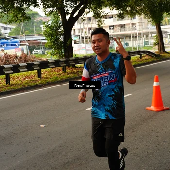 Runner Photo 7669282