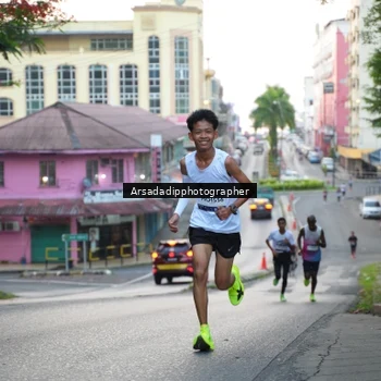 Runner Photo 7669293