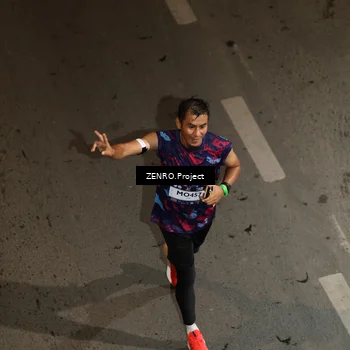 Runner Photo 7669318