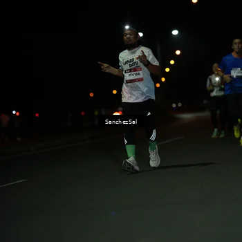 Runner Photo 7669333