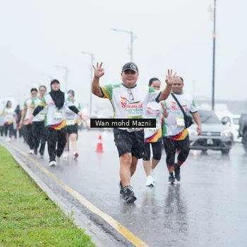 Runner Photo 7669346