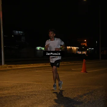 Runner Photo 7669359