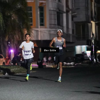 Runner Photo 7669378