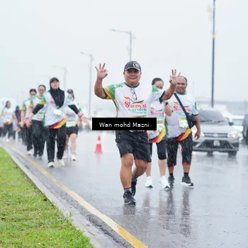 Runner Photo 7669379