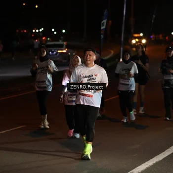 Runner Photo 7669389
