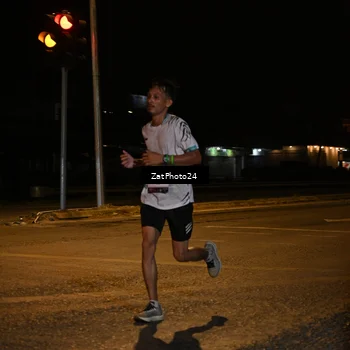 Runner Photo 7669391