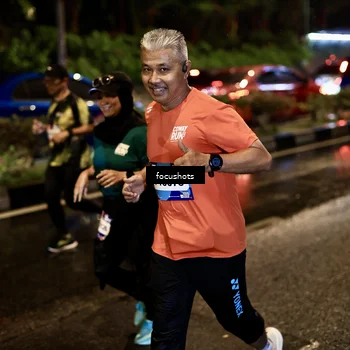 Runner Photo 7669395