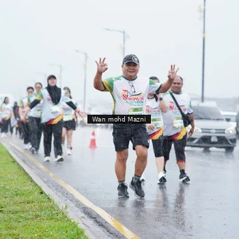 Runner Photo 7669407