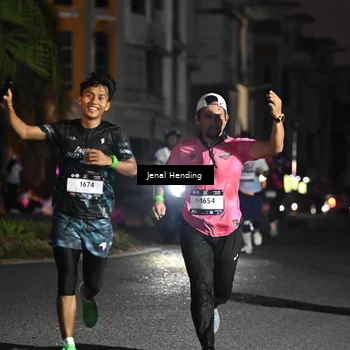 Runner Photo 7669448
