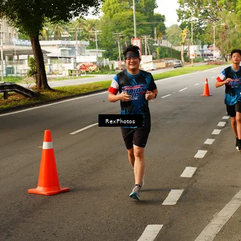 Runner Photo 7669464