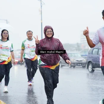 Runner Photo 7669466
