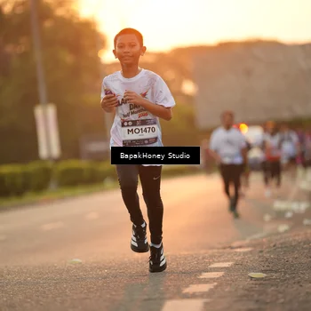 Runner Photo 7669496