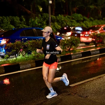 Runner Photo 7669538