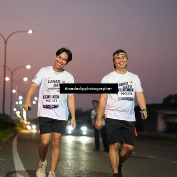 Runner Photo 7669547