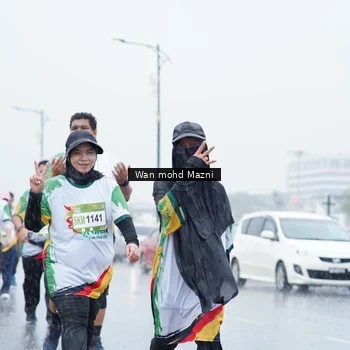 Runner Photo 7669562