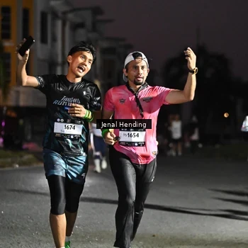 Runner Photo 7669583
