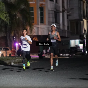 Runner Photo 7669590