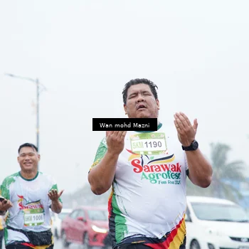 Runner Photo 7669610
