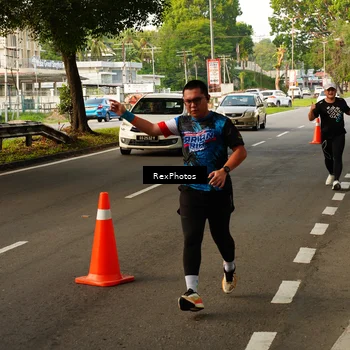 Runner Photo 7669611