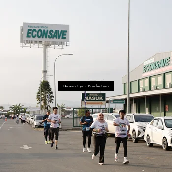 Runner Photo 7669624