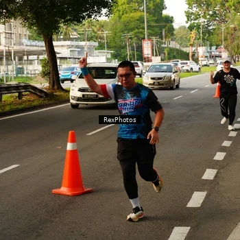 Runner Photo 7669635