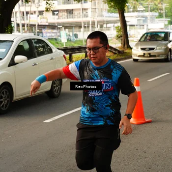 Runner Photo 7669645