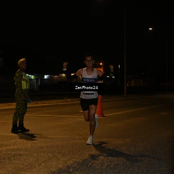 Runner Photo 7669658
