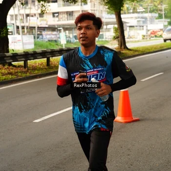 Runner Photo 7669662