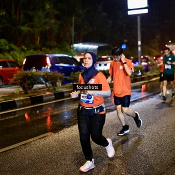 Runner Photo 7669665