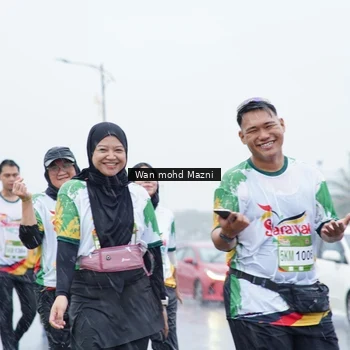 Runner Photo 7669676
