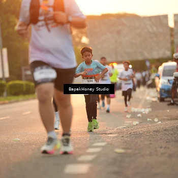 Runner Photo 7669685