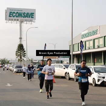 Runner Photo 7669688