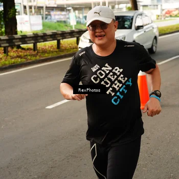 Runner Photo 7669700