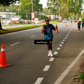 Runner Photo 7669701