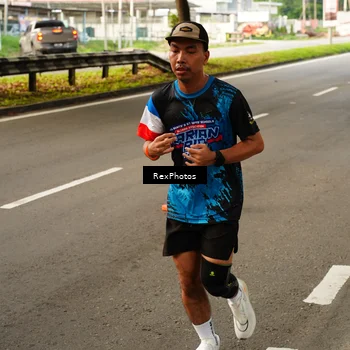 Runner Photo 7669735