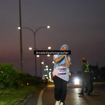 Runner Photo 7669840