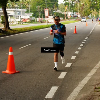 Runner Photo 7669847