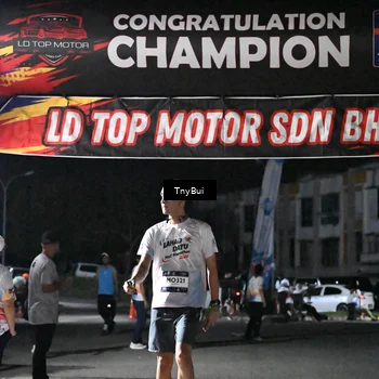 Runner Photo 7669850