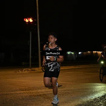 Runner Photo 7669851