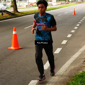 Runner Photo 7669877