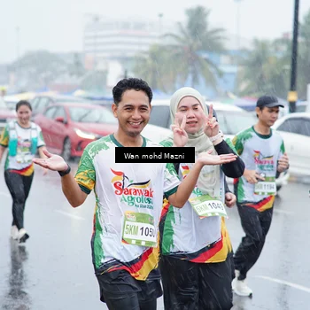 Runner Photo 7669898