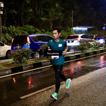 Runner Photo 7669899